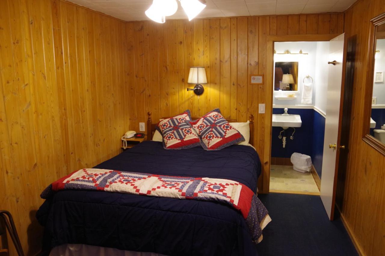 Edgewater Inn & Cottages Eagle River Pokój zdjęcie